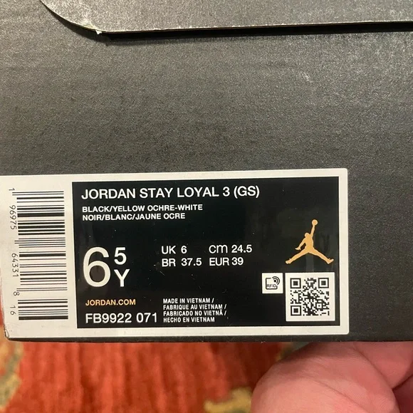Jordan Stay Loyal 3 (GS) - Picture 8 of 8